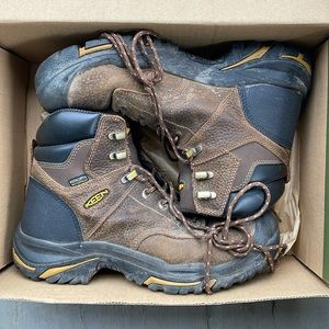 Keens men’s work boots, size 10